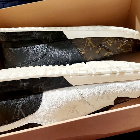 Louis Vuitton Runaways Mens Sz 11LV 12US - Picture 4 of 9